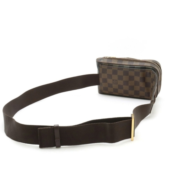 Louie Vuitton bumbag - Picture 2 of 9